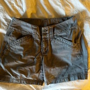 North Face // Cotton shorts // gray // 8